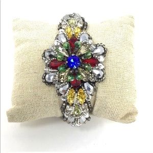 CRYSTAL & BEADED BRACELETS